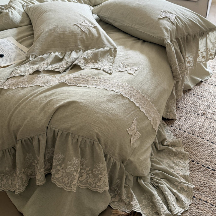 Romantic Ruffled Cotton-Linen Duvet Cover Set with Lace Border & Butterfly Appliqué