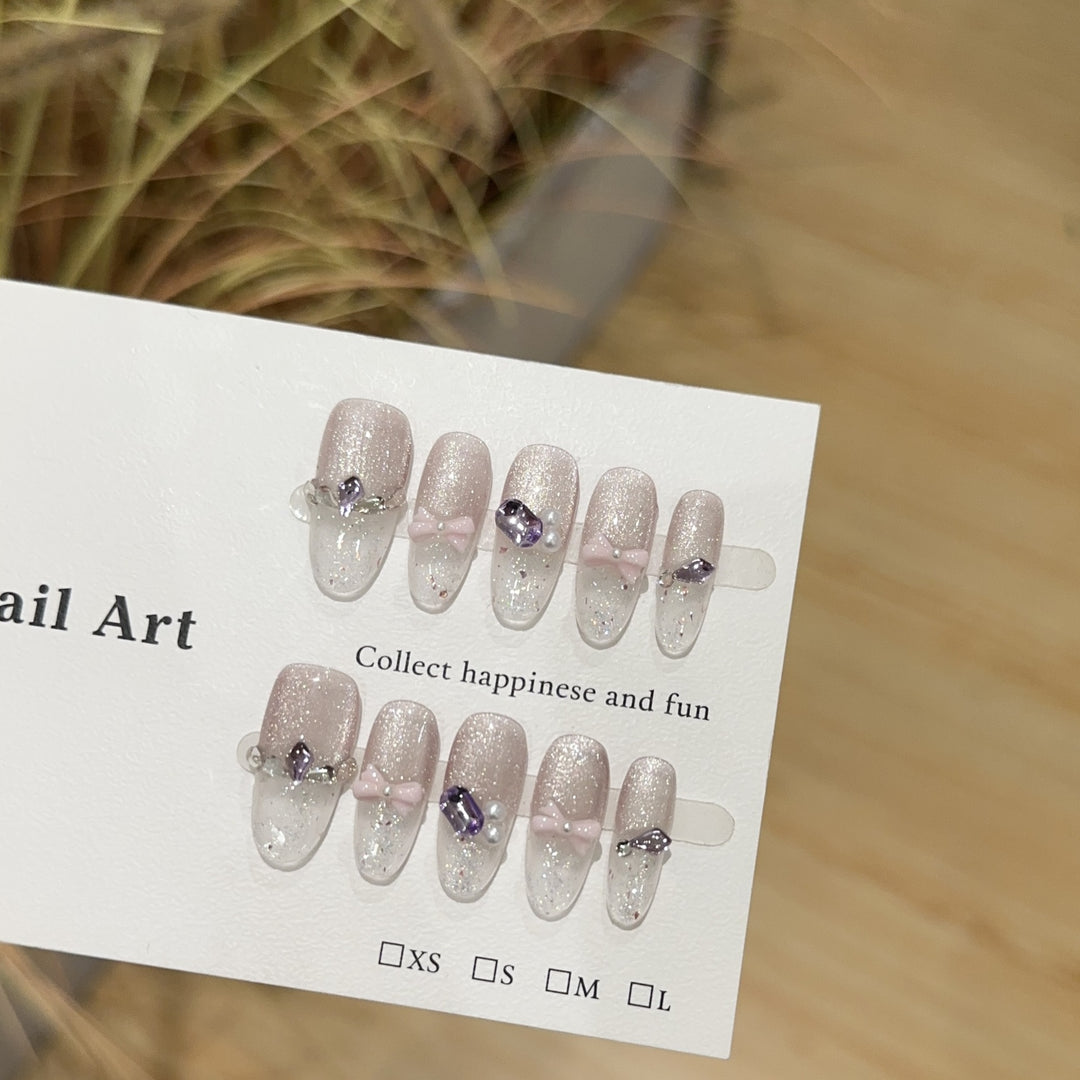 Decorative Press-On Nail Art Set with Elegant Accents