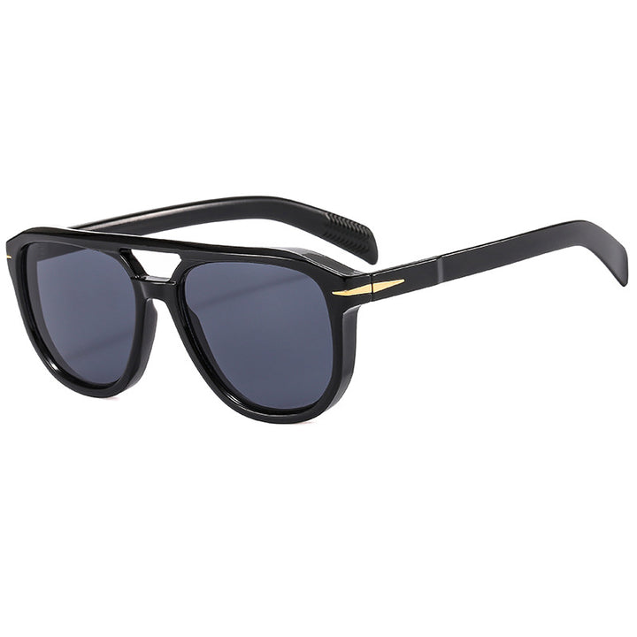 Women's sunglasses with a distinctive frame and protective lenses Stornfield