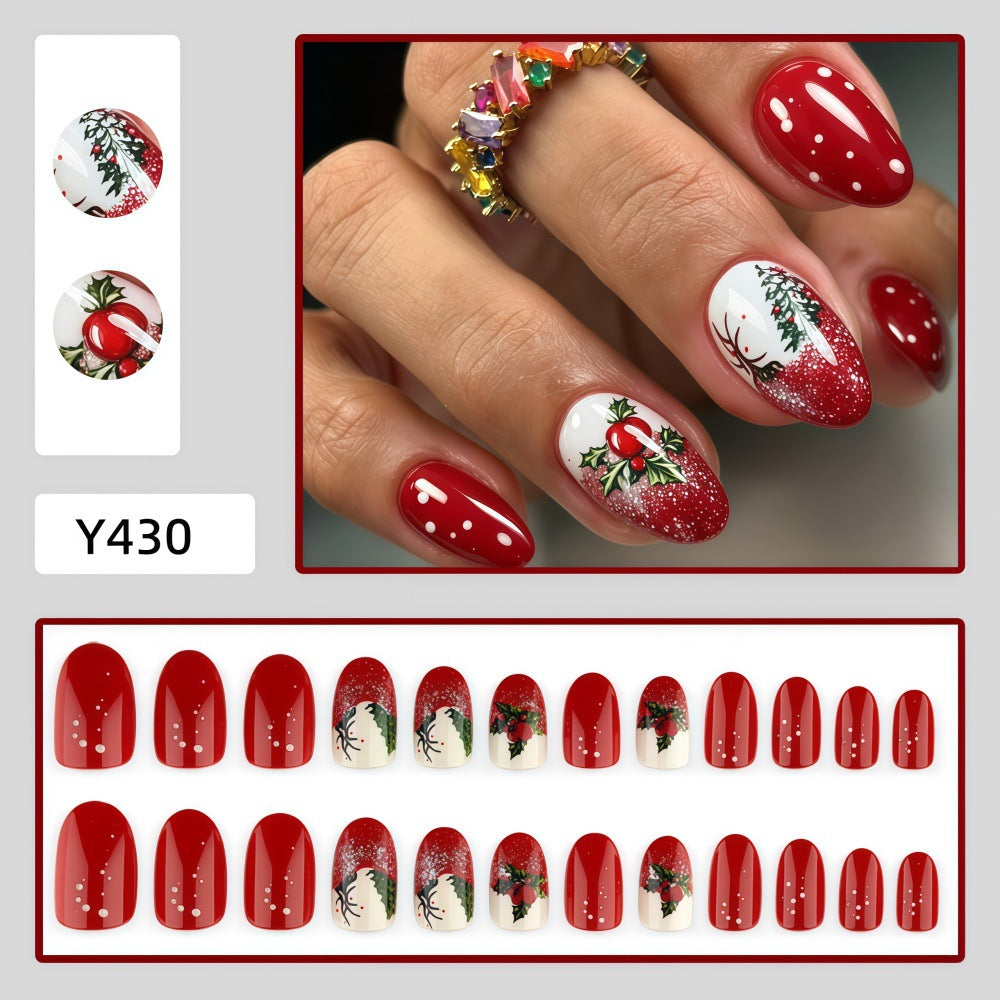 Christmas-themed artificial nails Stornfield