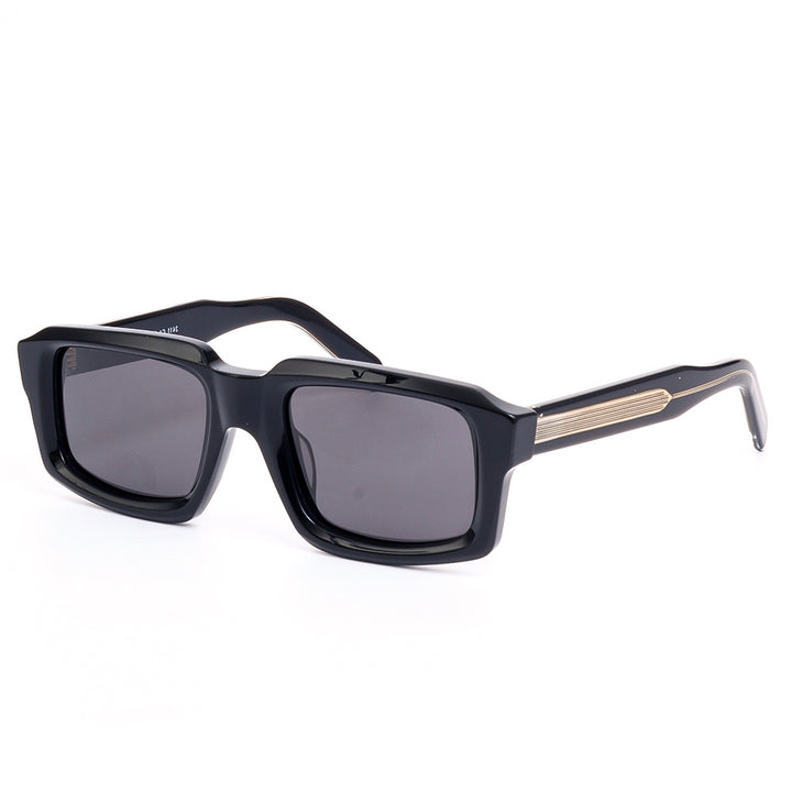 Women's sunglasses in a stylish and multifaceted design with a comfortable plastic frame Stornfield