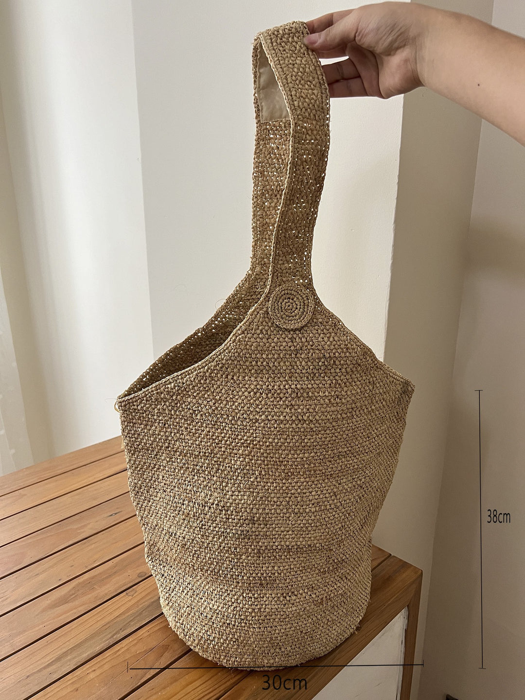 Handcrafted straw bag with soft lining Stornfield