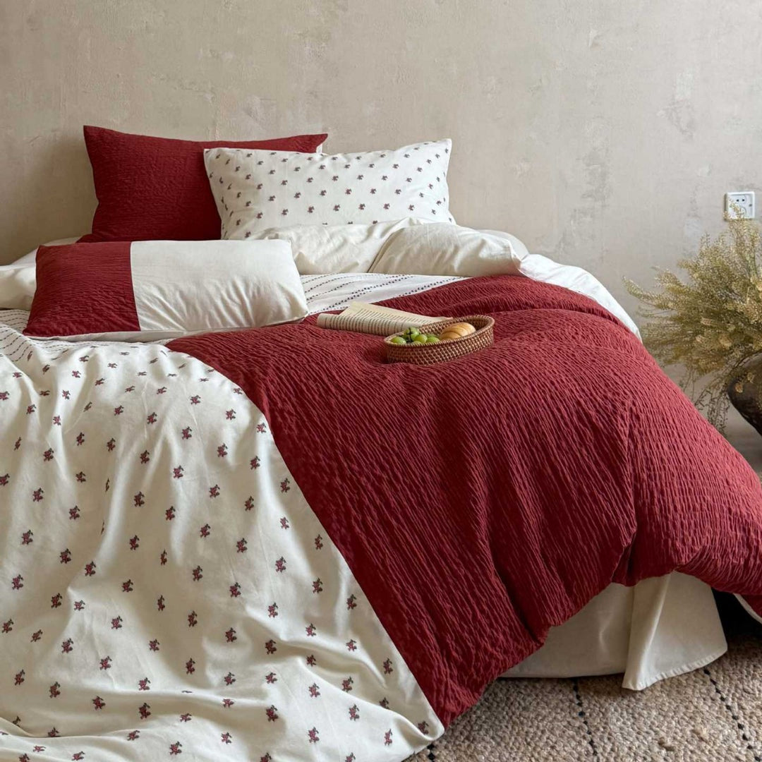 Reversible Cotton-Linen Patchwork Duvet Cover Set with Mini Floral Print and Textured Quilting