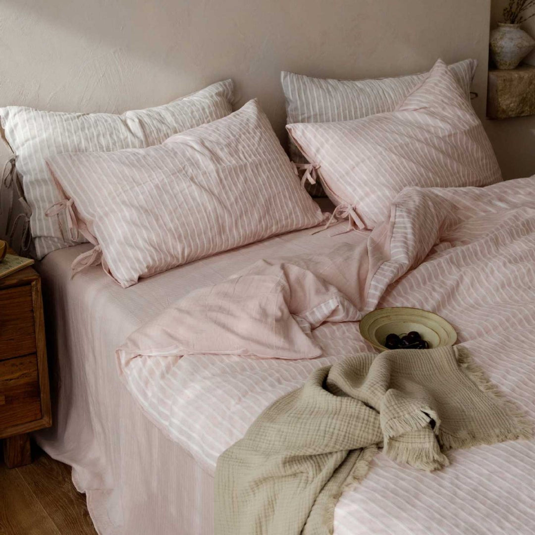 Striped Washed Linen Duvet Cover Set with Tie-Closure Pillowcases