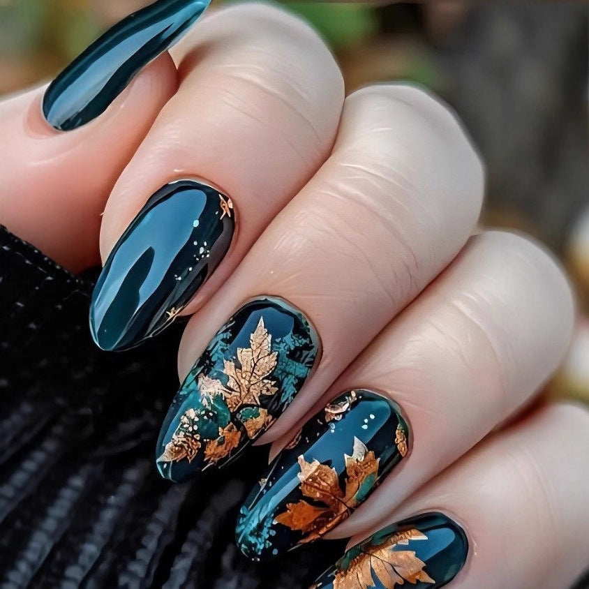 Amazing art nails with peacock feather design Stornfield