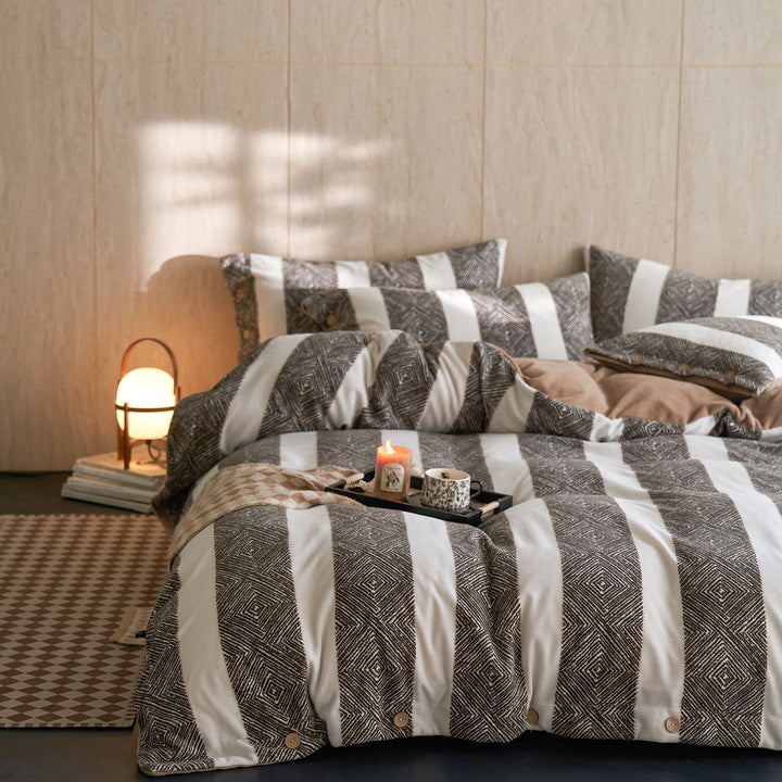 Striped Textured Cotton-Linen Duvet Cover Set with Button Closure and Pillow Shams