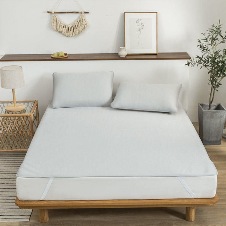 Ladies mattress topper with waterproof and breathable function Stornfield