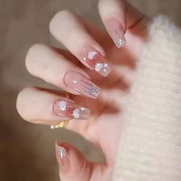 Artful nail art with cloud design Stornfield