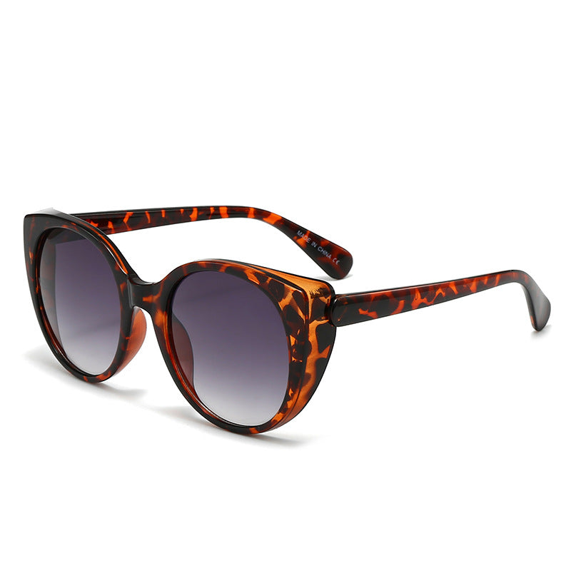 Women's Cat-Eye Sunglasses with high-quality plastic frame and protective lenses Stornfield