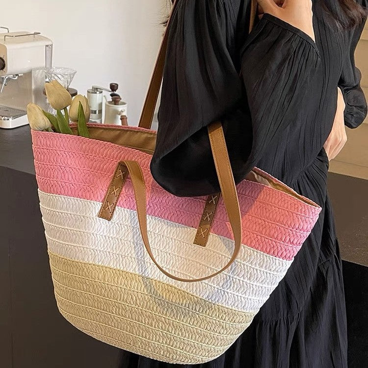 Braided beach bag with sturdy leather handles Stornfield