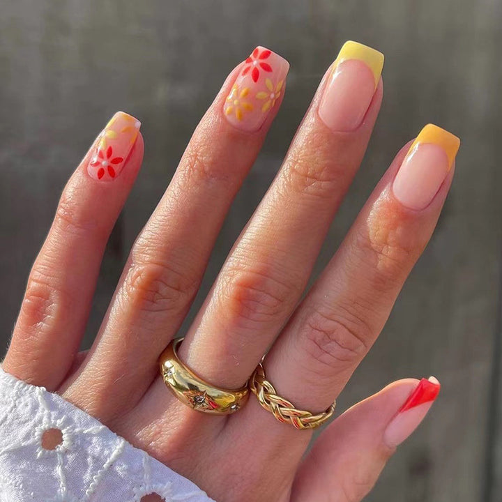 Artful nail art with delicate floral accents Stornfield