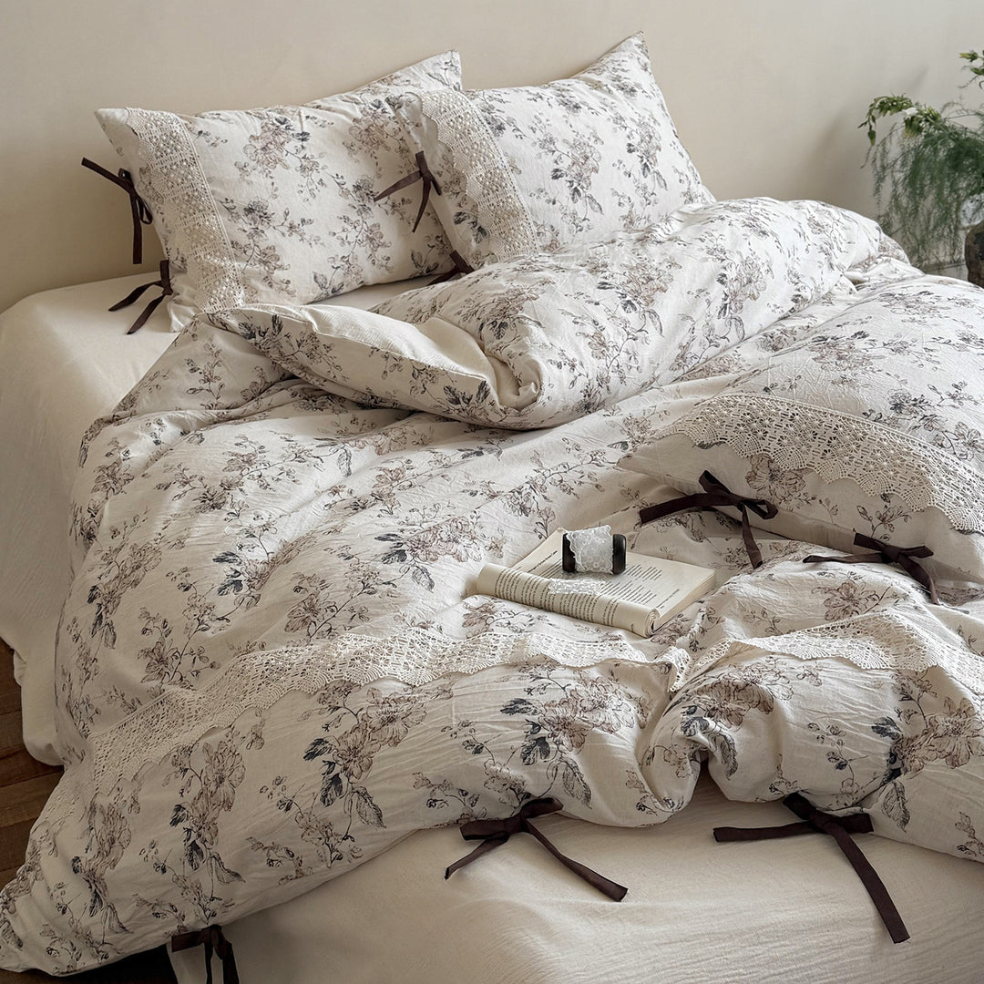 Vintage Floral Lace Trim Duvet Cover Set