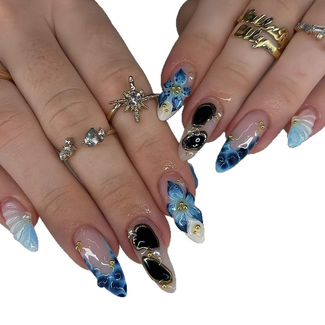Artificial nails with exclusive floral and elegant 3D accents Stornfield