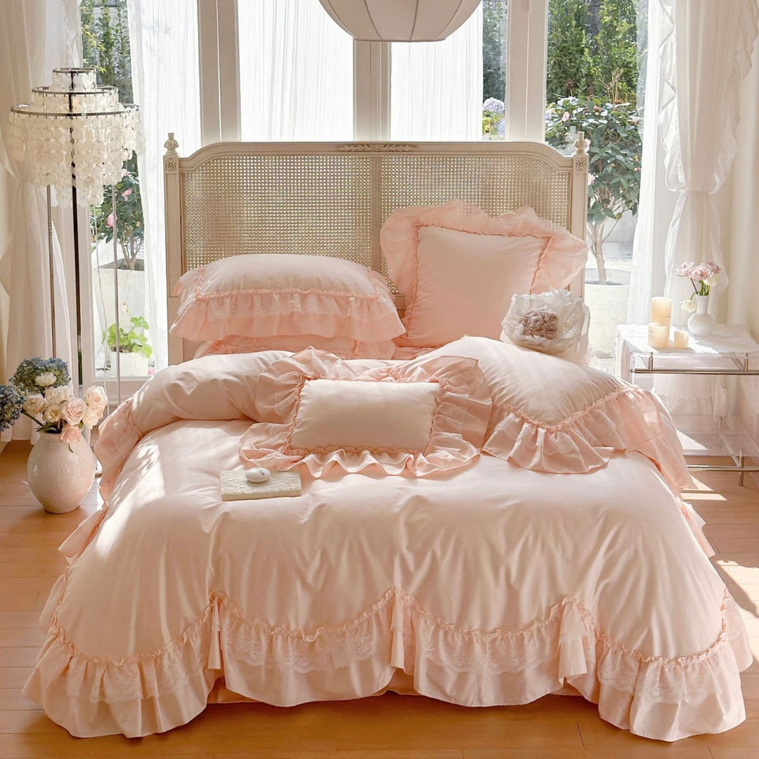 Ruffled Satin Duvet Cover and Pillowcase Set with Lace Trim