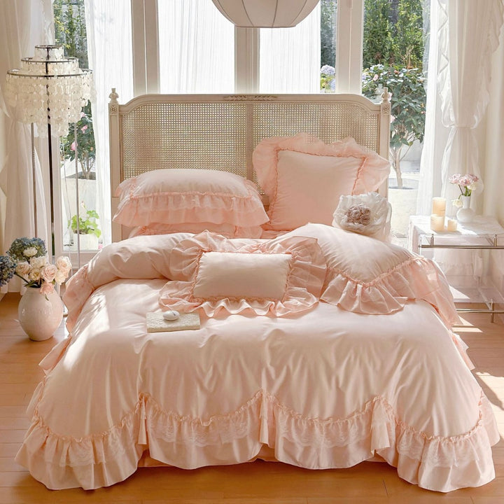 Ruffled Satin Duvet Cover and Pillowcase Set with Lace Trim