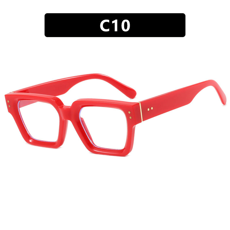 Women's trendy sunglasses in elegant oversized design Stornfield