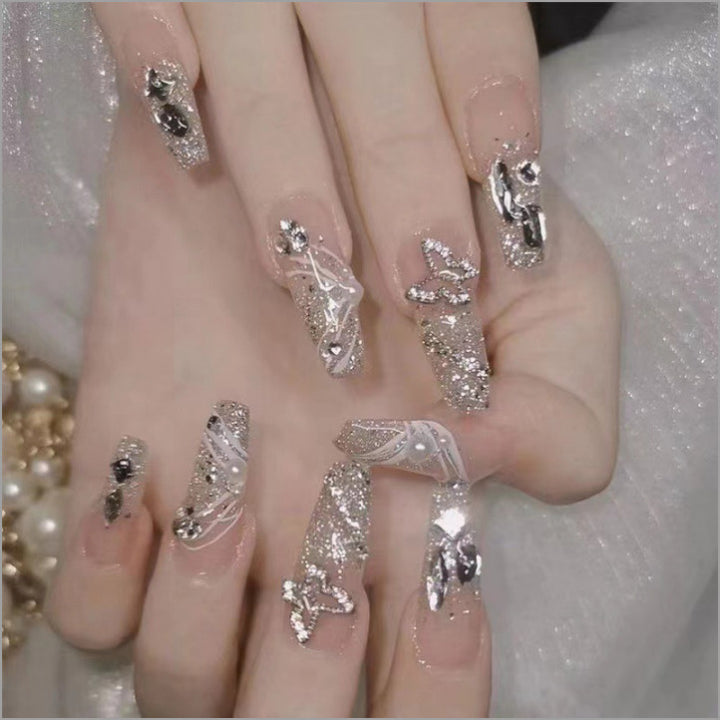 Artful nail designs with cat motif Stornfield