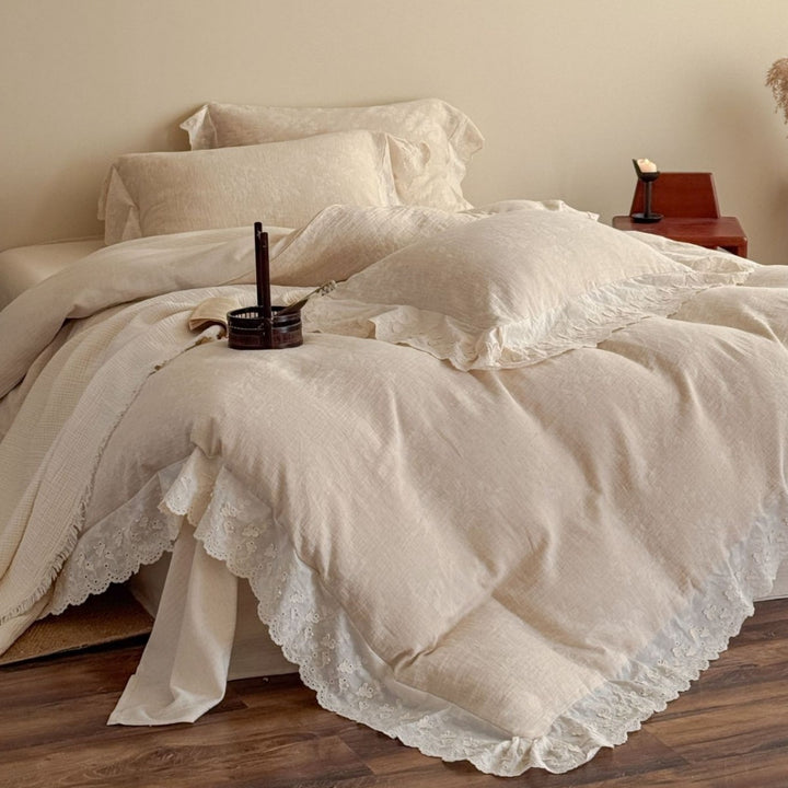 Vintage-Inspired Linen-Cotton Jacquard Duvet Cover Set with Lace-Trim Ruffled Shams