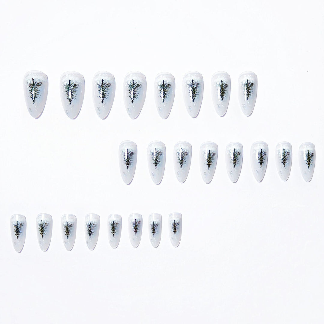 Elegant artificial nails with wintery Christmas tree motif Stornfield