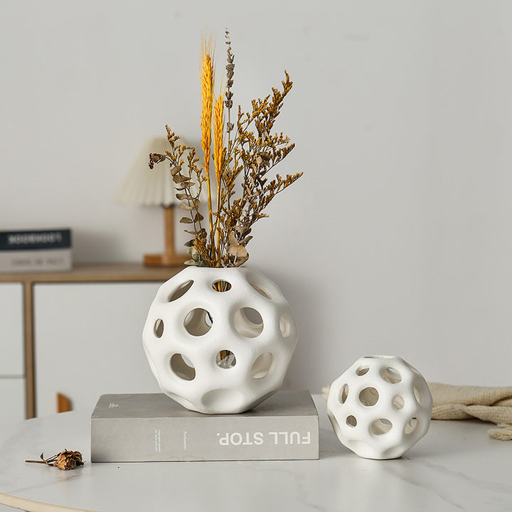 Decorative sculptural vase Stornfield