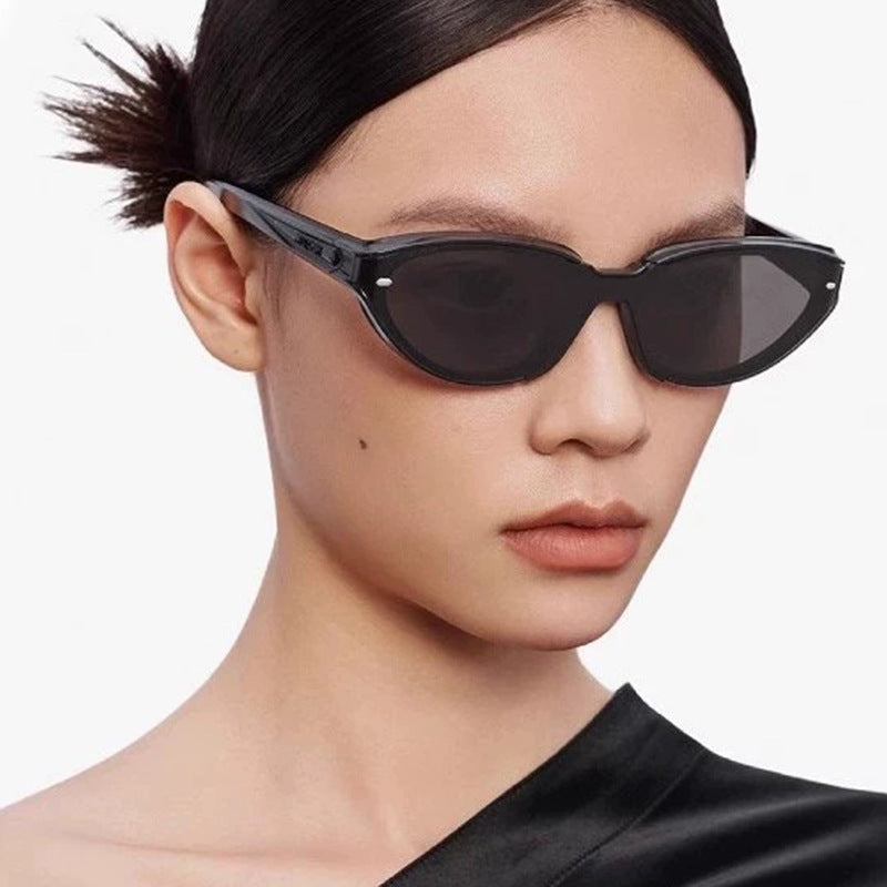 Women's fashionable sunglasses with contemporary design and protective UV filter Stornfield