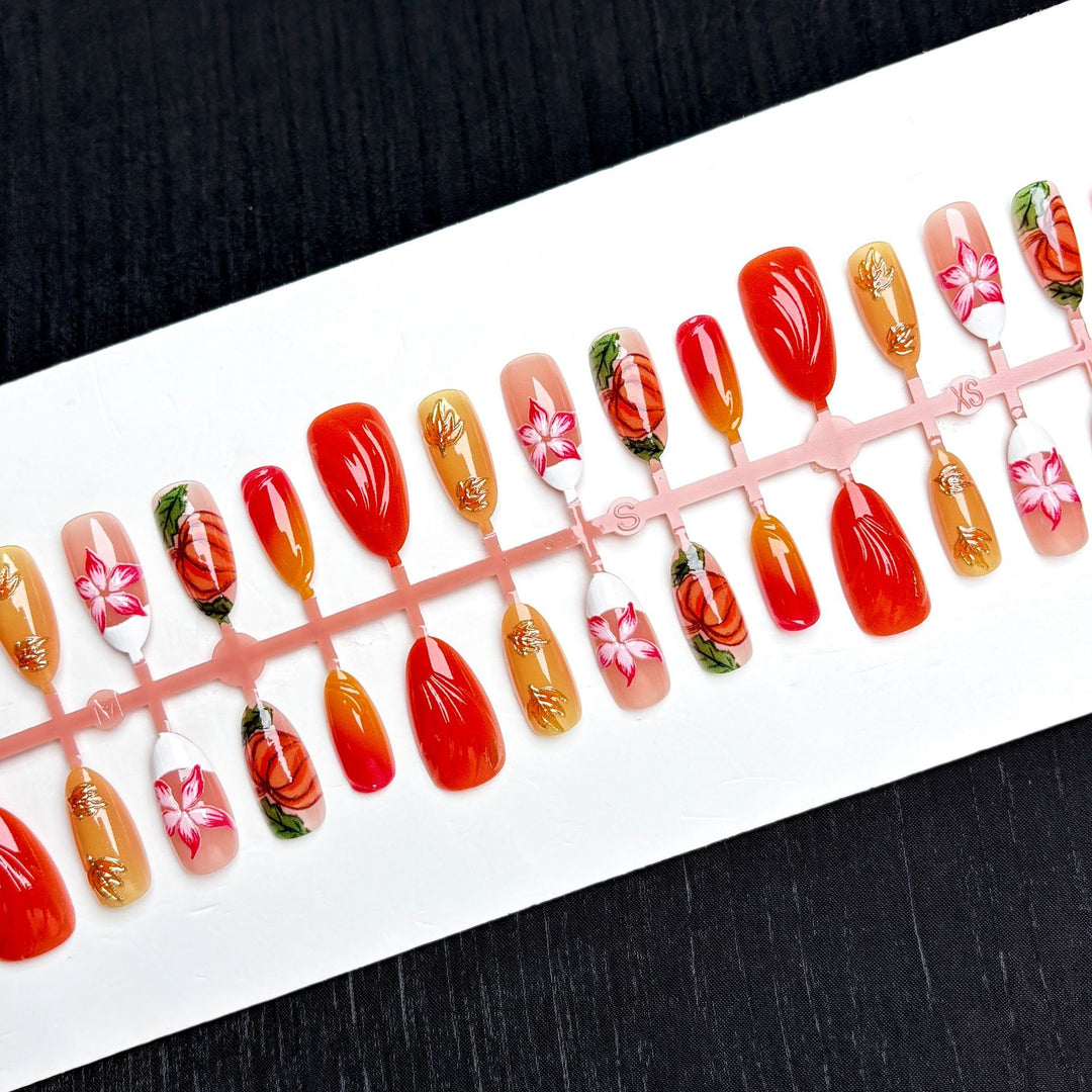 Artistic Floral Press-On Nail Collection 1790746013