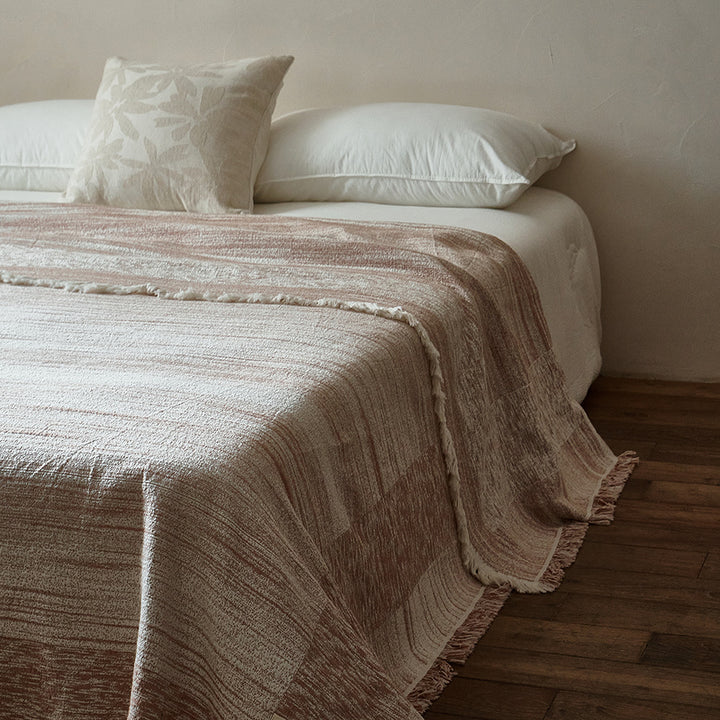 Reversible Textured Jacquard Throw Blanket with Fringed Edges