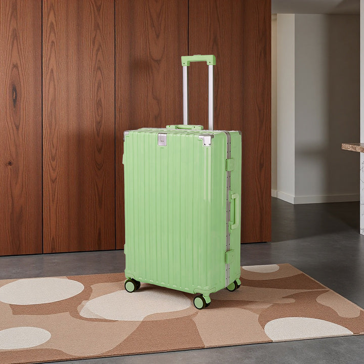 Spacious Hard-shell Luggage Stornfield