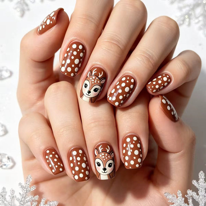 Artistic 3D Reindeer-Themed Nail Art Stornfield