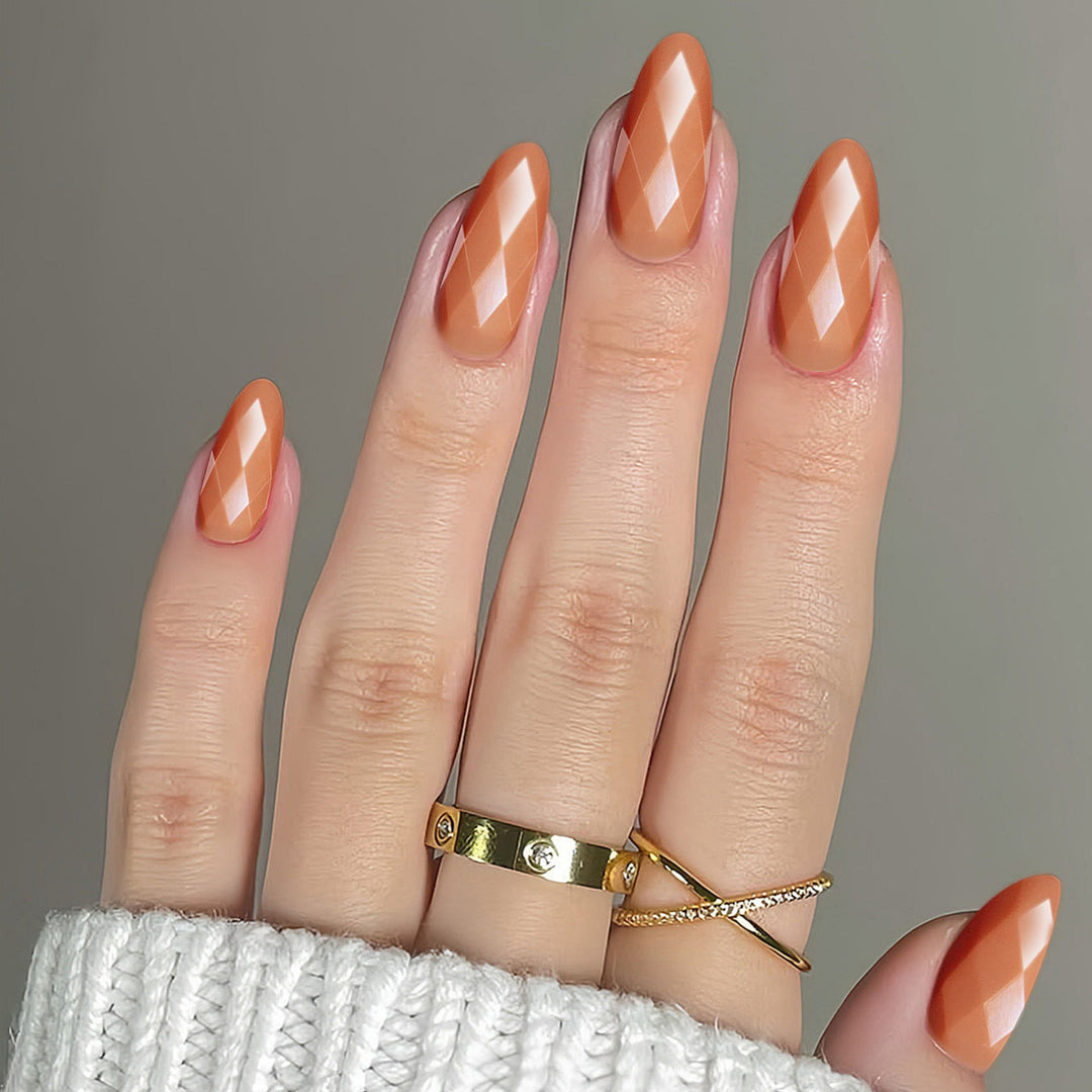 Diamond-Shaped Glossy Nail Extensions Stornfield