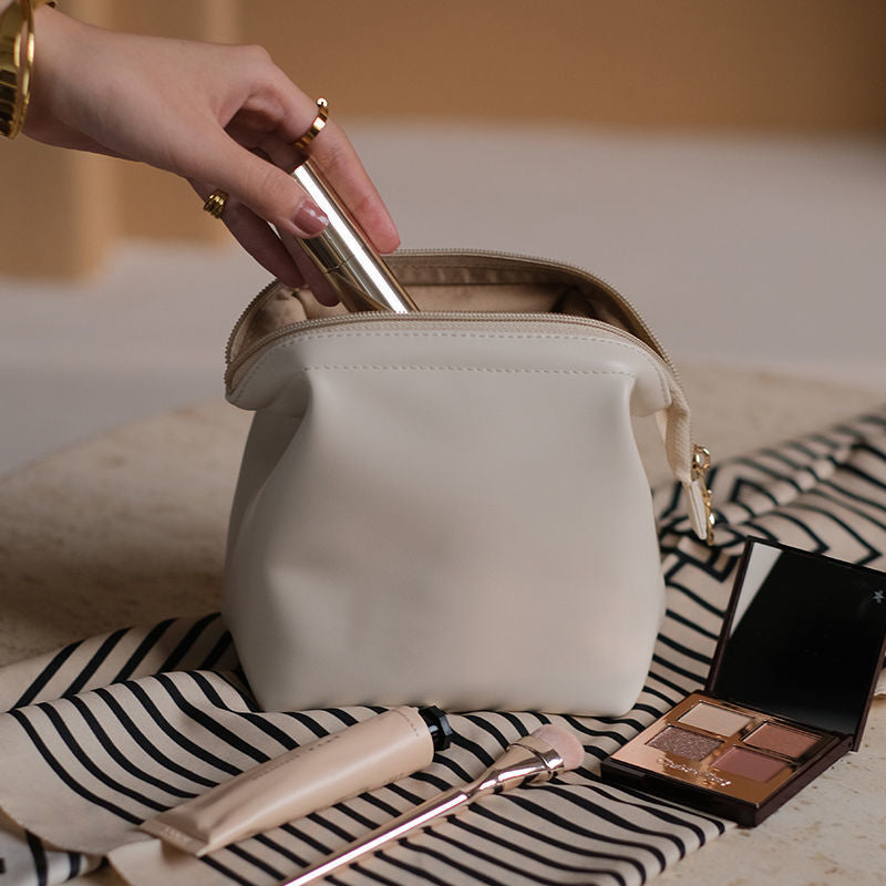 Stylish Cosmetics Storage Pouch Stornfield