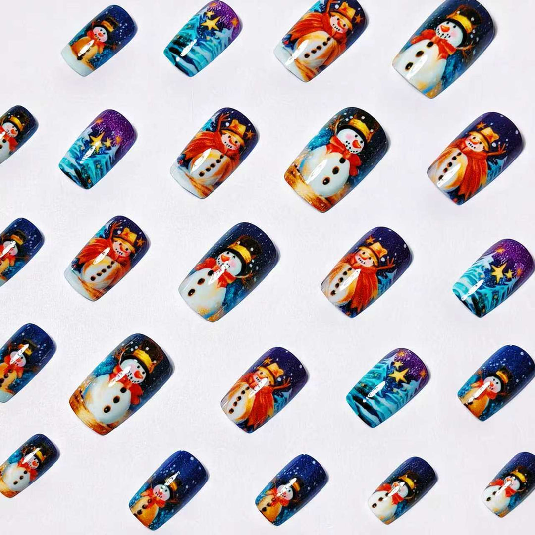 Artificial nails with cheerful snowman design Stornfield