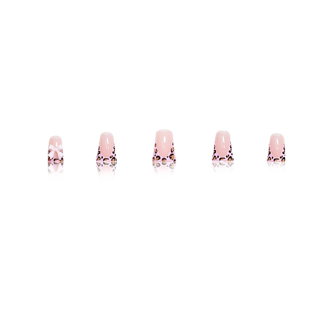 Trendy Animal Print Press-On Nail Set Stornfield