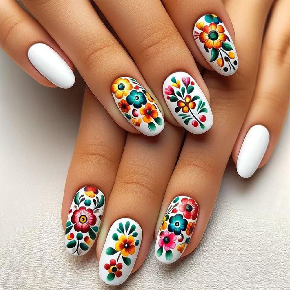 Artificial nails with exclusive spring design Stornfield