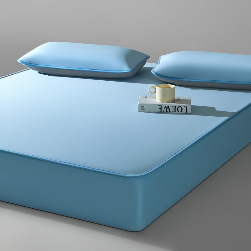 Waterproof mattress protector fitted sheet with breathable PU coating and extra deep pocket