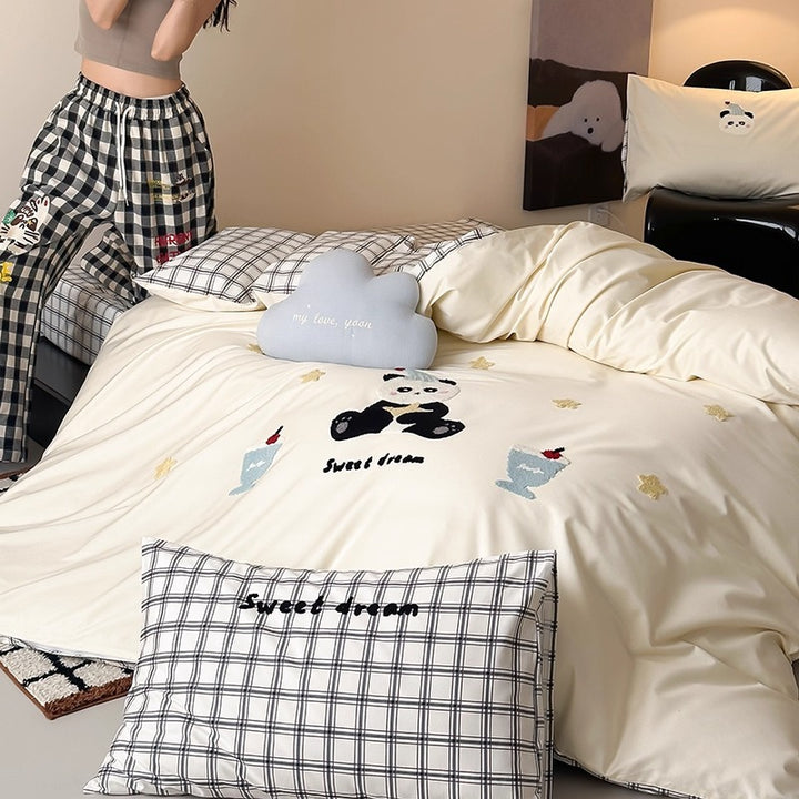 Embroidered Cotton Sateen Duvet Cover Set with Appliqué Bunnies and Polka Dot Pillowcases