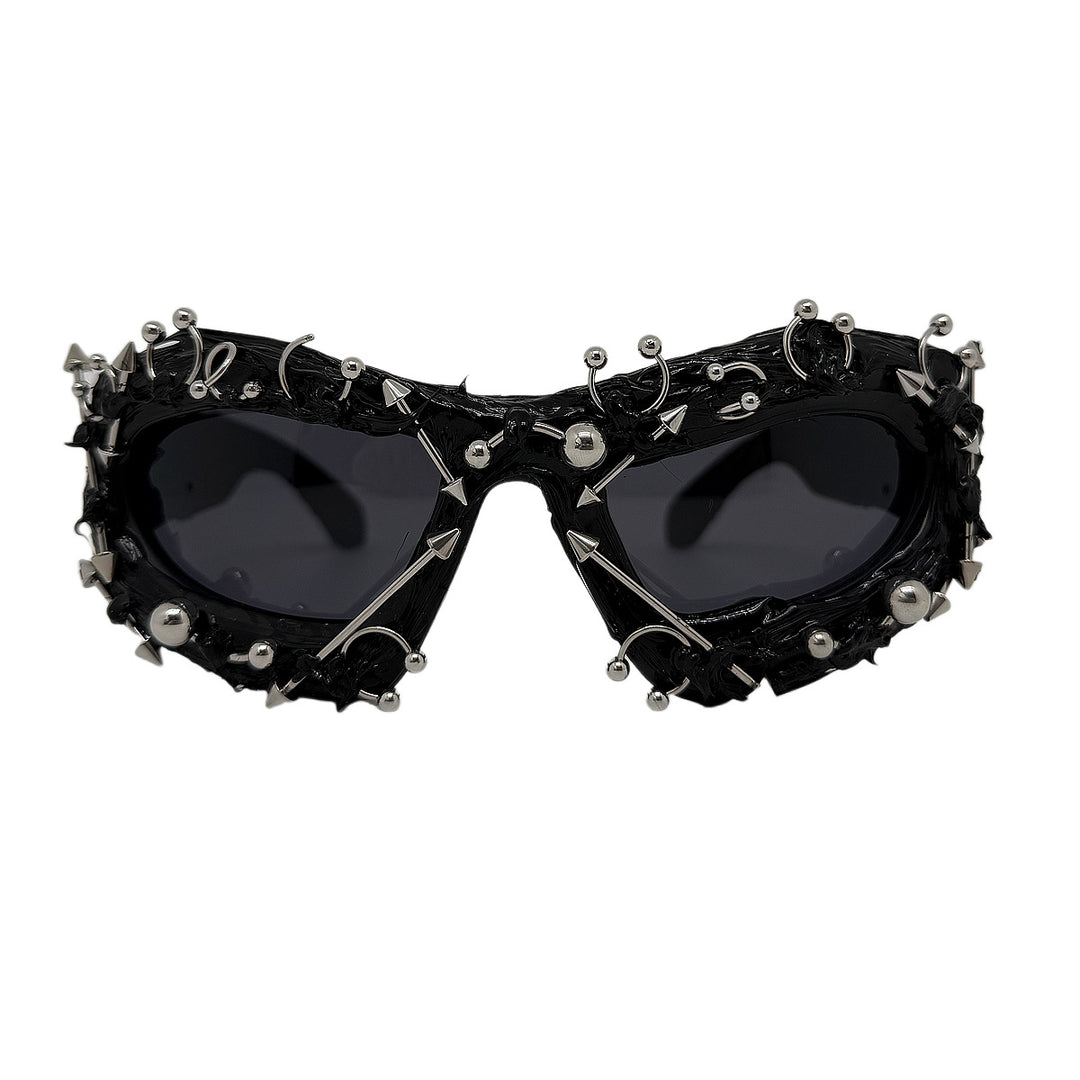 Ladies fashionable sports sunglasses with pointed details Stornfield