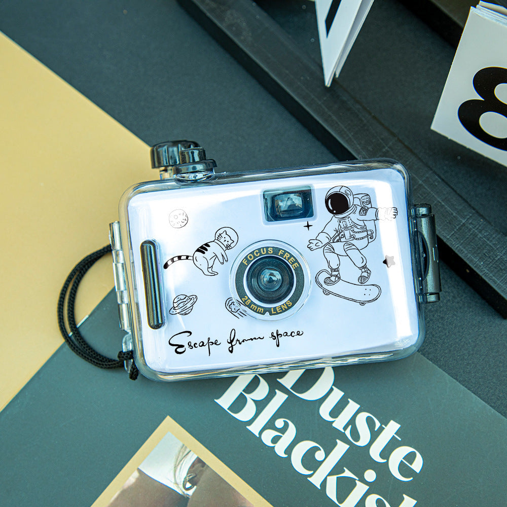 Focus-Free Disposable Underwater Camera Stornfield
