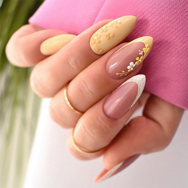 Artificial nail set with elegant floral design Stornfield