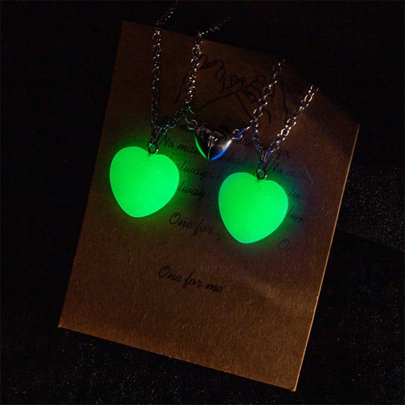 Glow-In-The-Dark Chain Set Stornfield