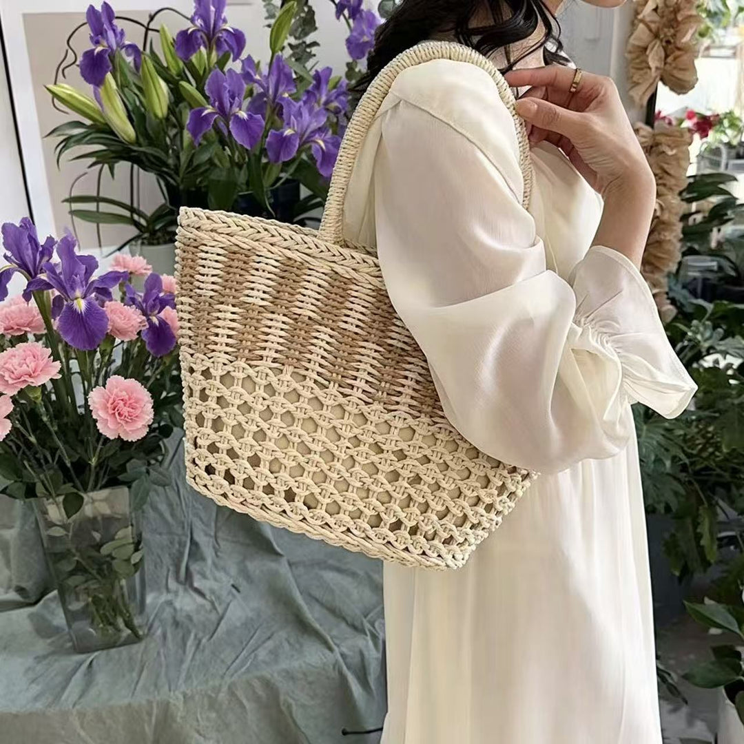 Handbag Made of Woven Natural Material with Airy Structure Stornfield