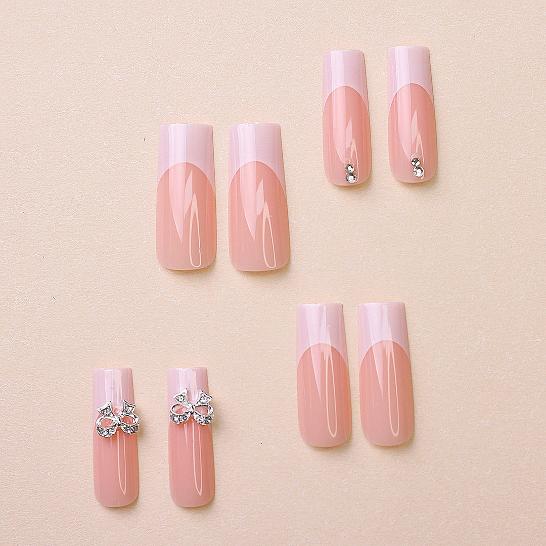 Artificial nails with rhinestone details Stornfield