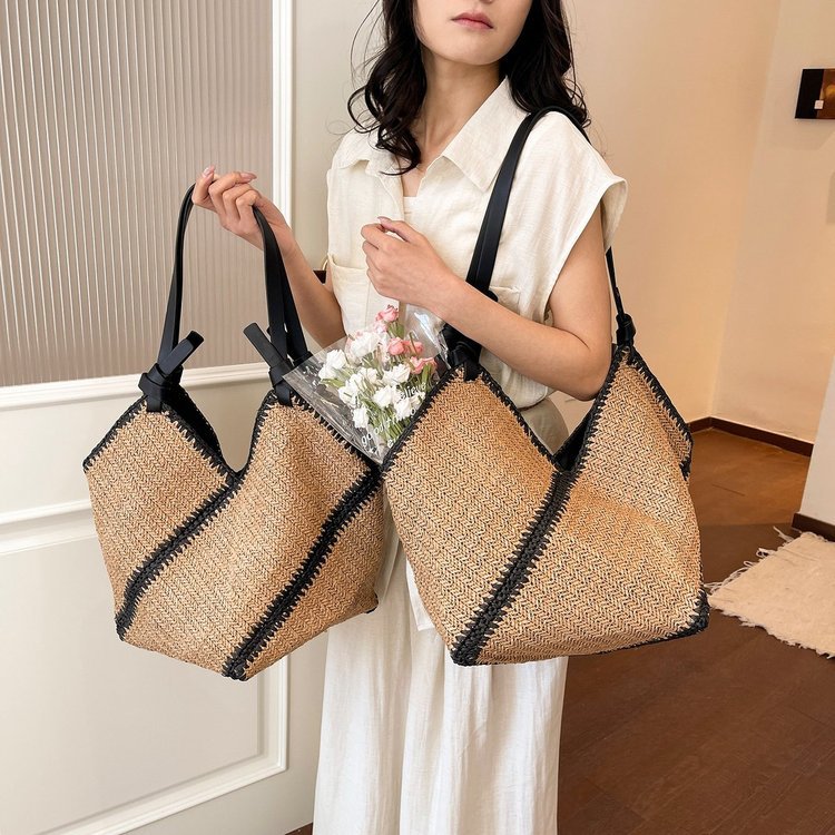 Trendy and Handmade Tote Bag Made from Natural Material Stornfield