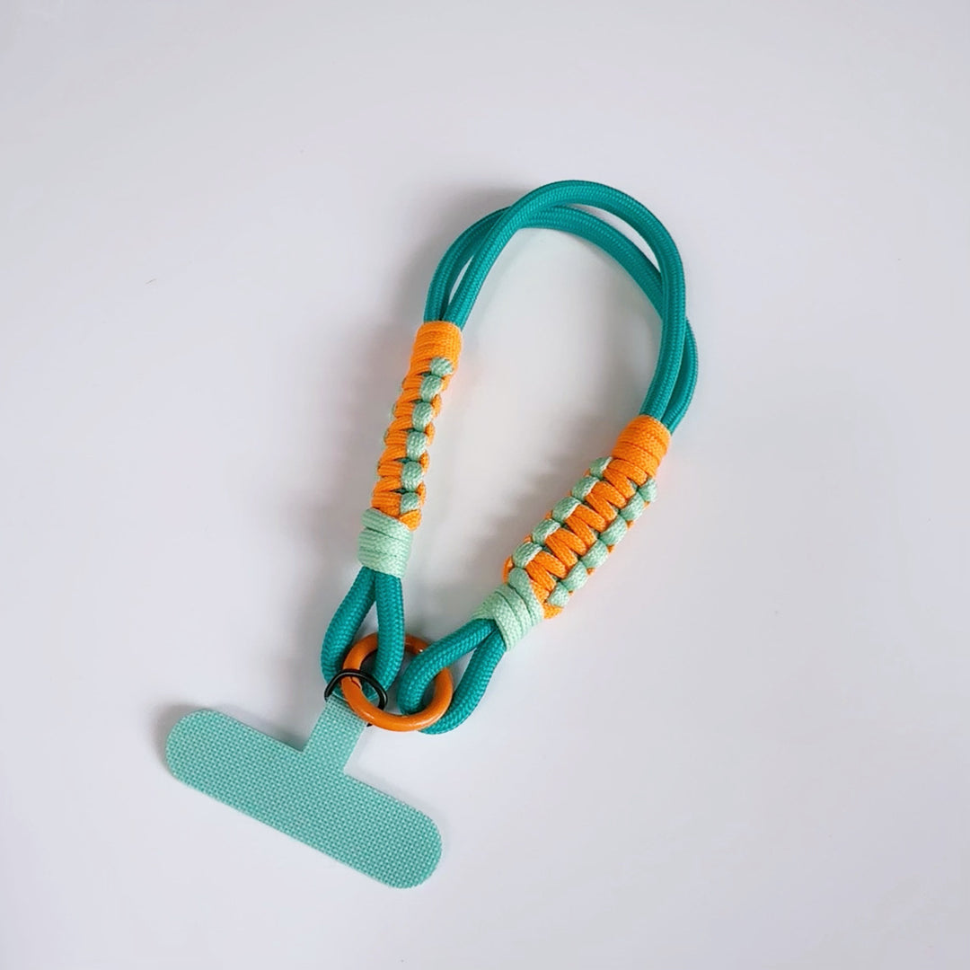 Paracord Keychain with Clip Stornfield