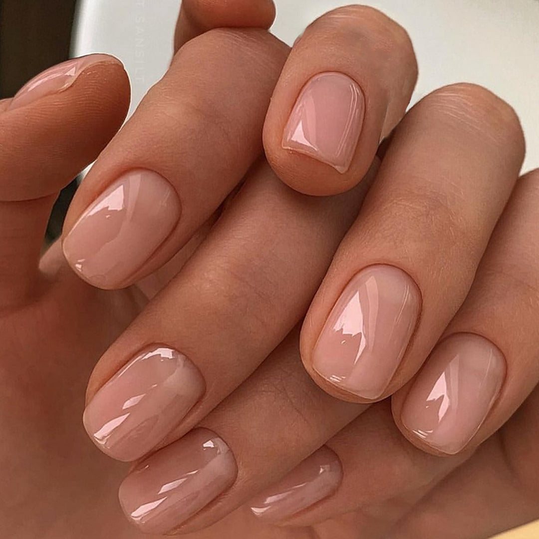 High-quality artificial nails in a natural look Stornfield