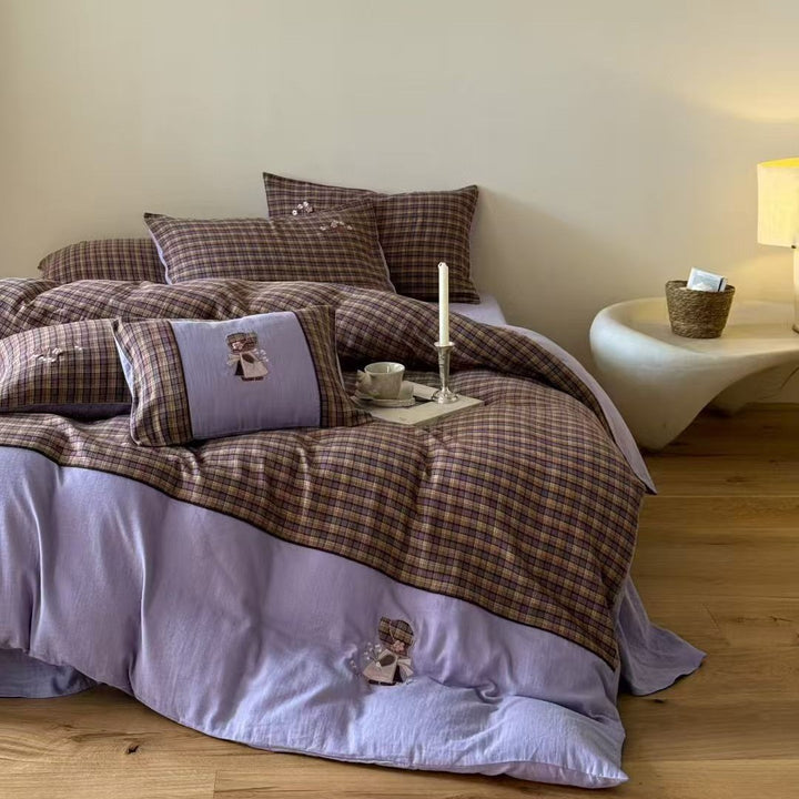 Plaid Cotton-Linen Blend Duvet Cover Set with Embroidered Sunbonnet Appliqué and Reversible Solid Backing