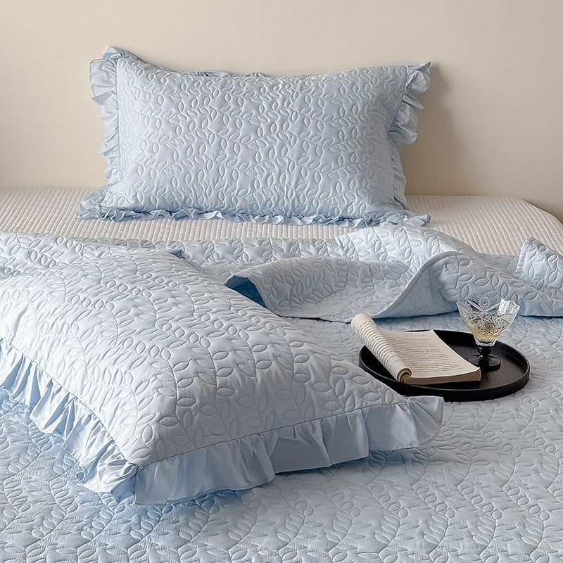 Quilted Ruffled-Edge Bedspread and Pillow Sham Set