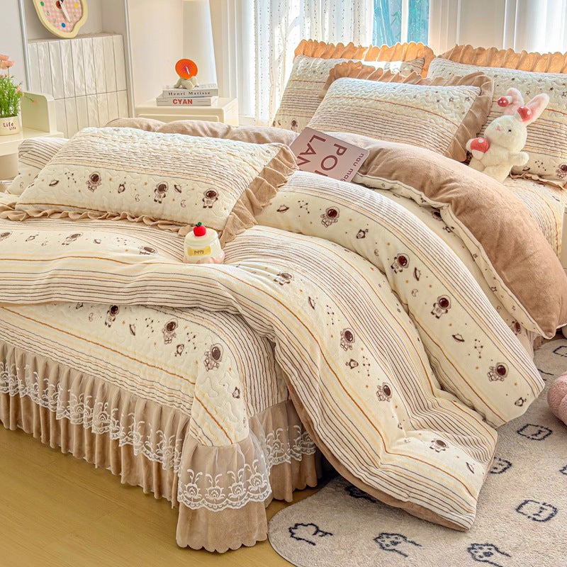 Cozy Heart-Printed Bedding Set