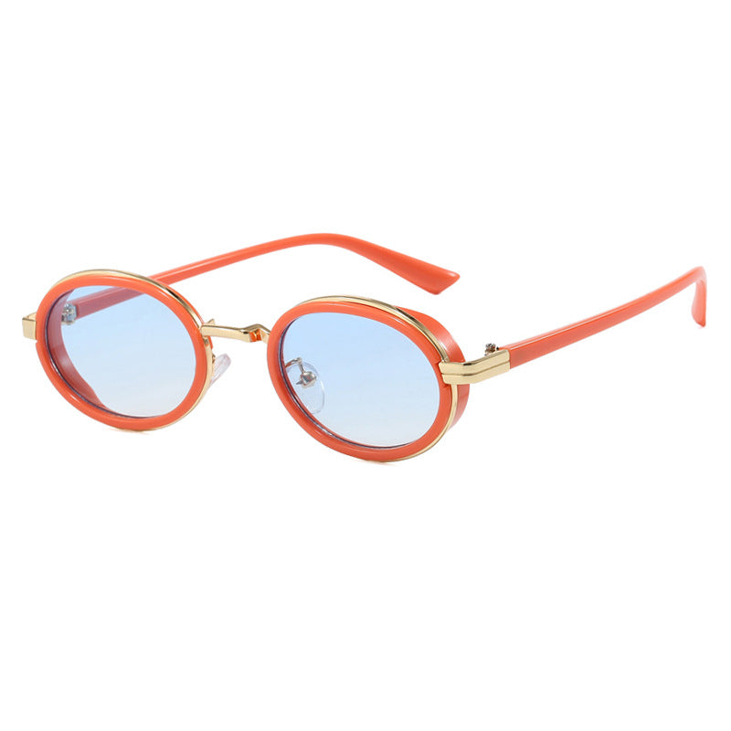Women's round sunglasses with lightweight lenses and gold accents Stornfield