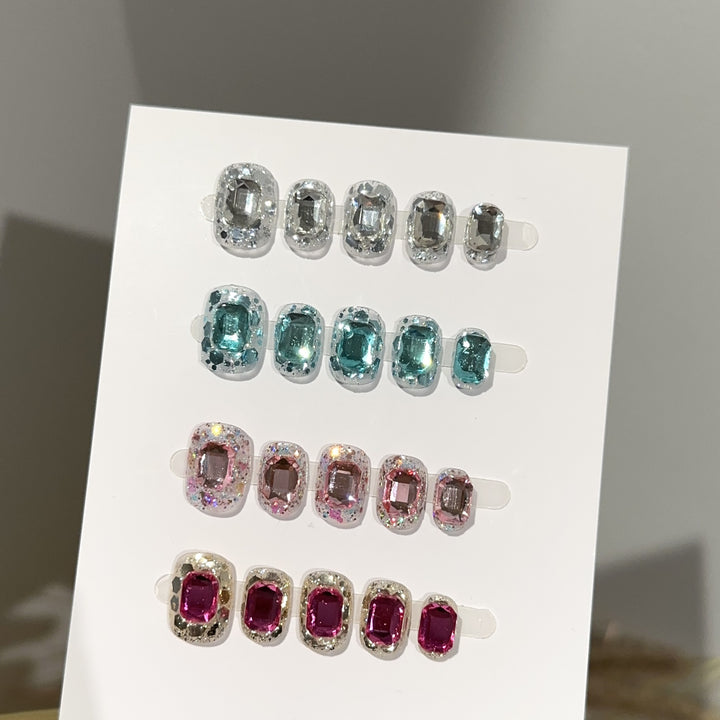 Sparkling Rhinestone 3D Press-On Nail Art
